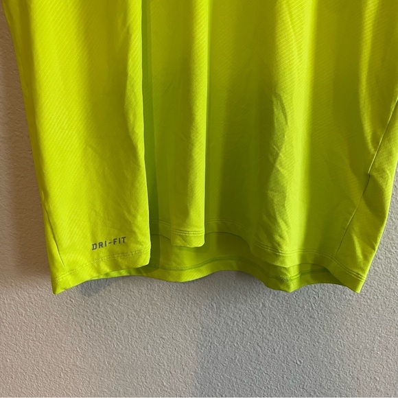 Tiger Woods Collection Men's Nike Golf Polo size medium Bright Green/Yellow - Picture 4 of 10